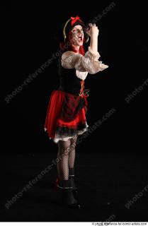 DARINA STAANDING POSE WITH APPLE